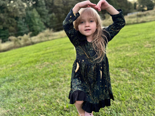 Witching Hour Winter Flutter Twirl